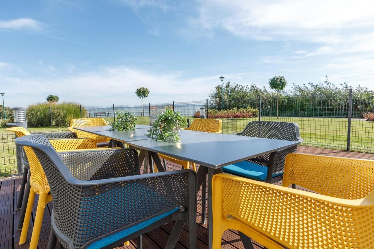 Royal Cafe Apartman Keszthely Exterior foto