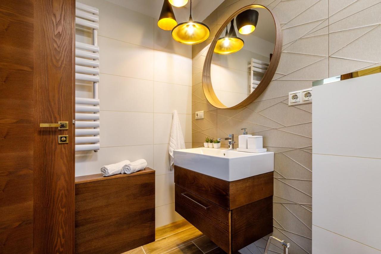 Royal Cafe Apartman Keszthely Exterior foto